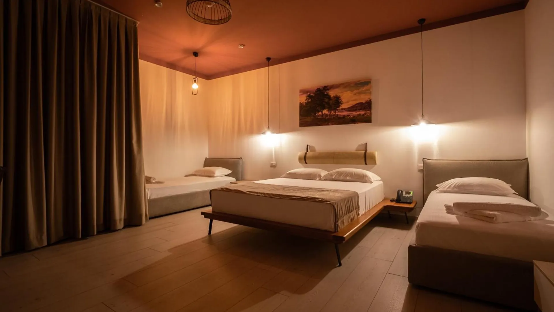 Kronos Hotel Koxhas Albania