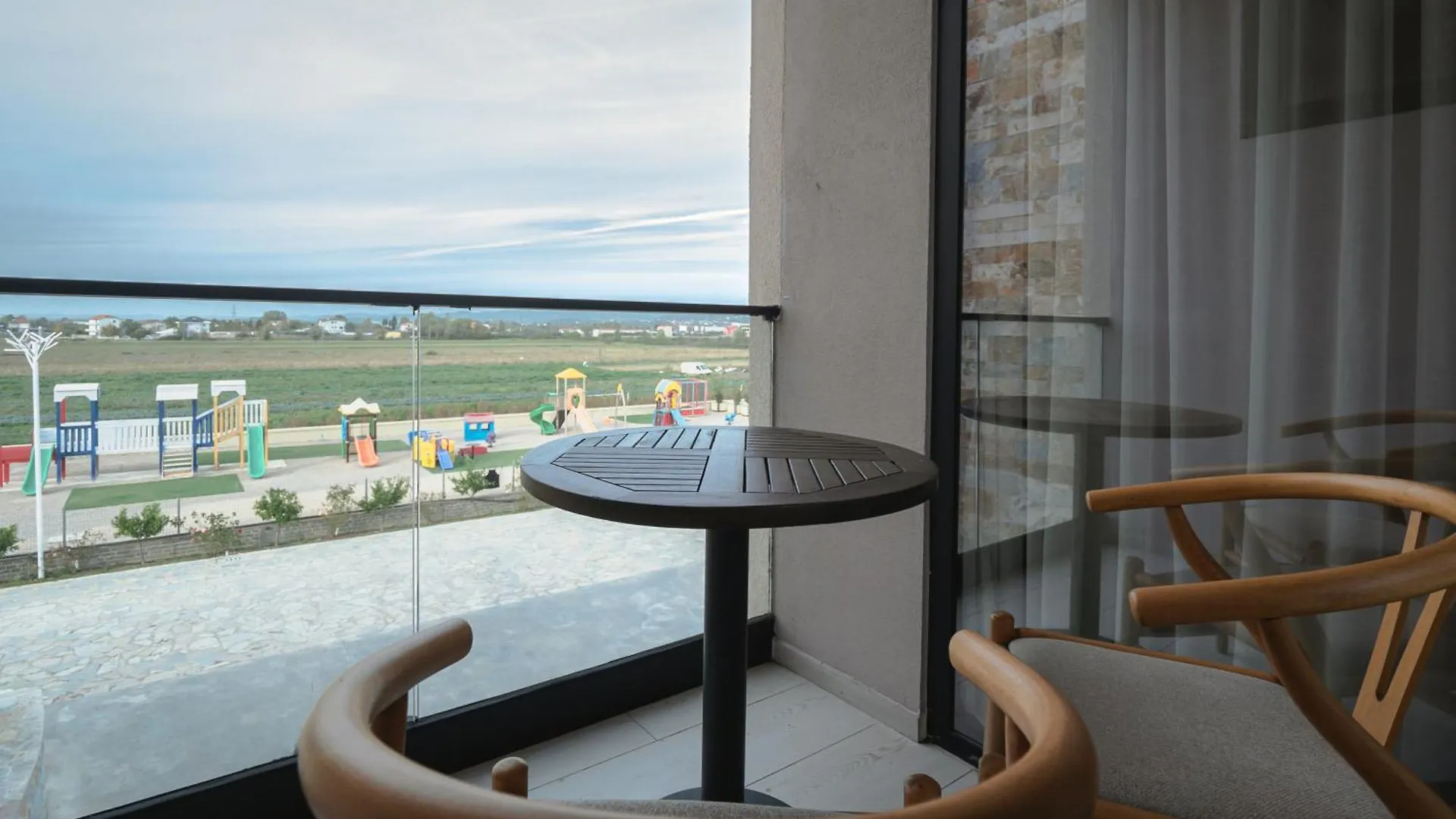 Kronos Hotel Koxhazi 0*,  Albanien